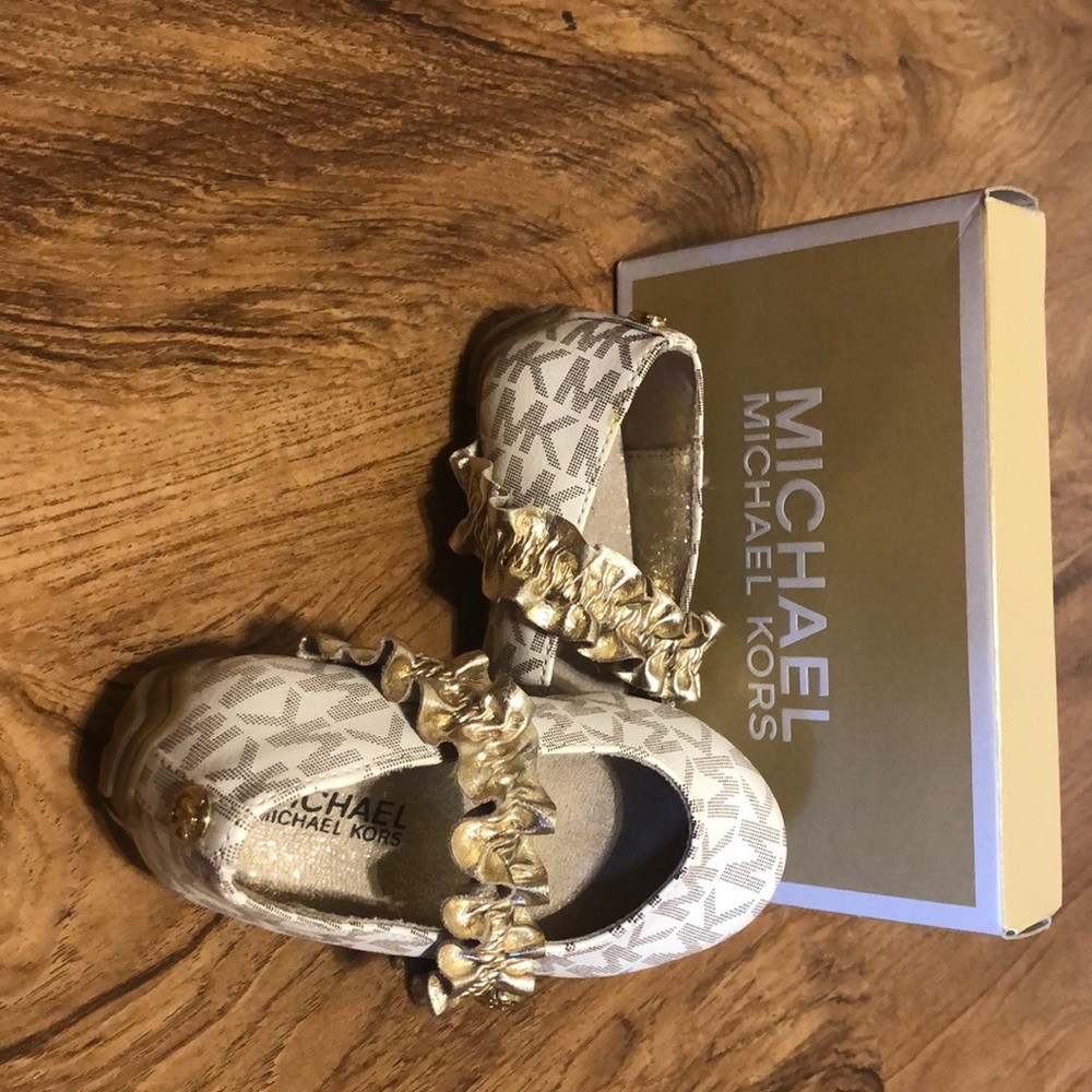 Michael Kors girls shoes like New w/ original box